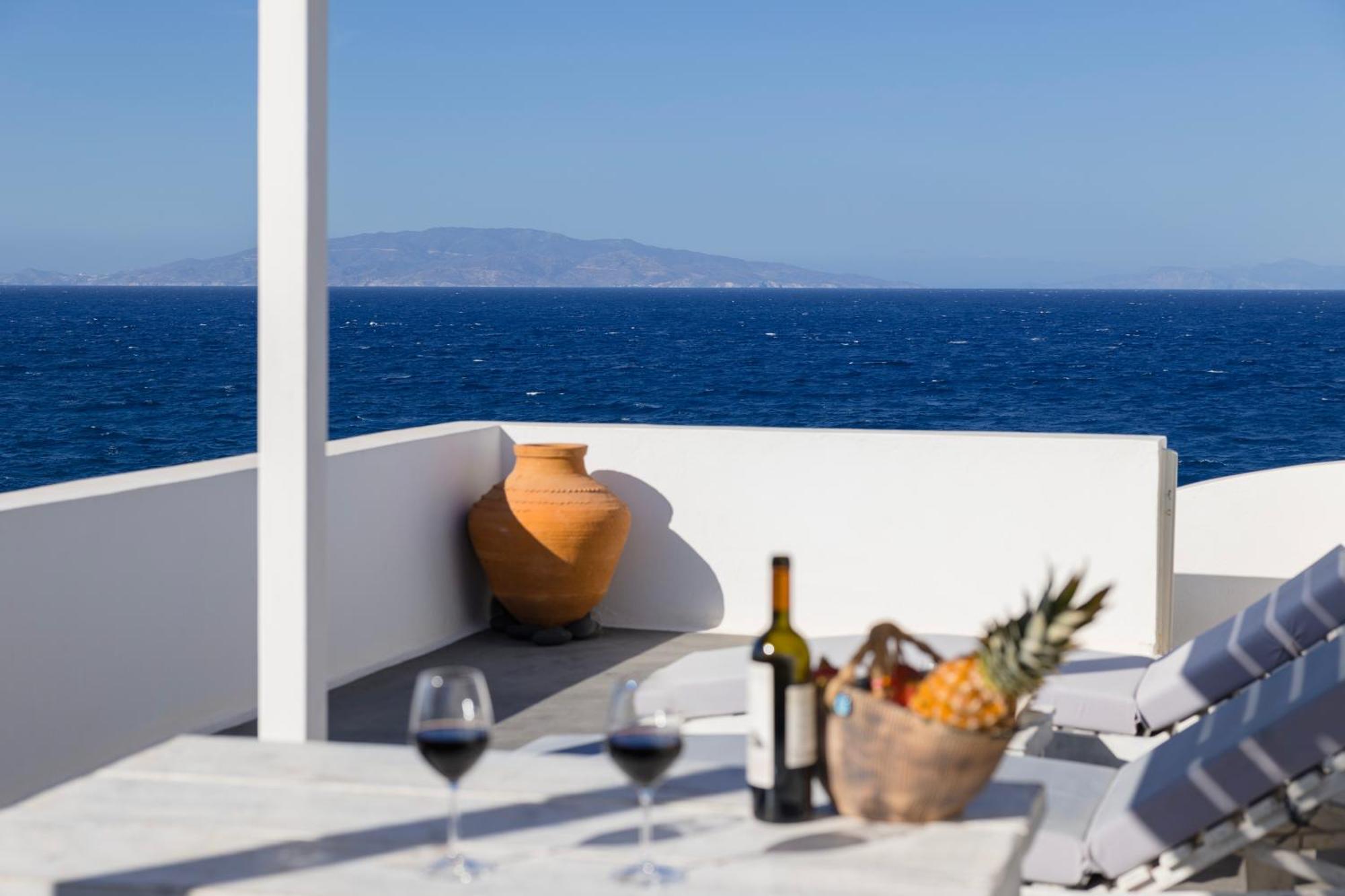 Vrachia Studios & Apartments Oia  Bagian luar foto