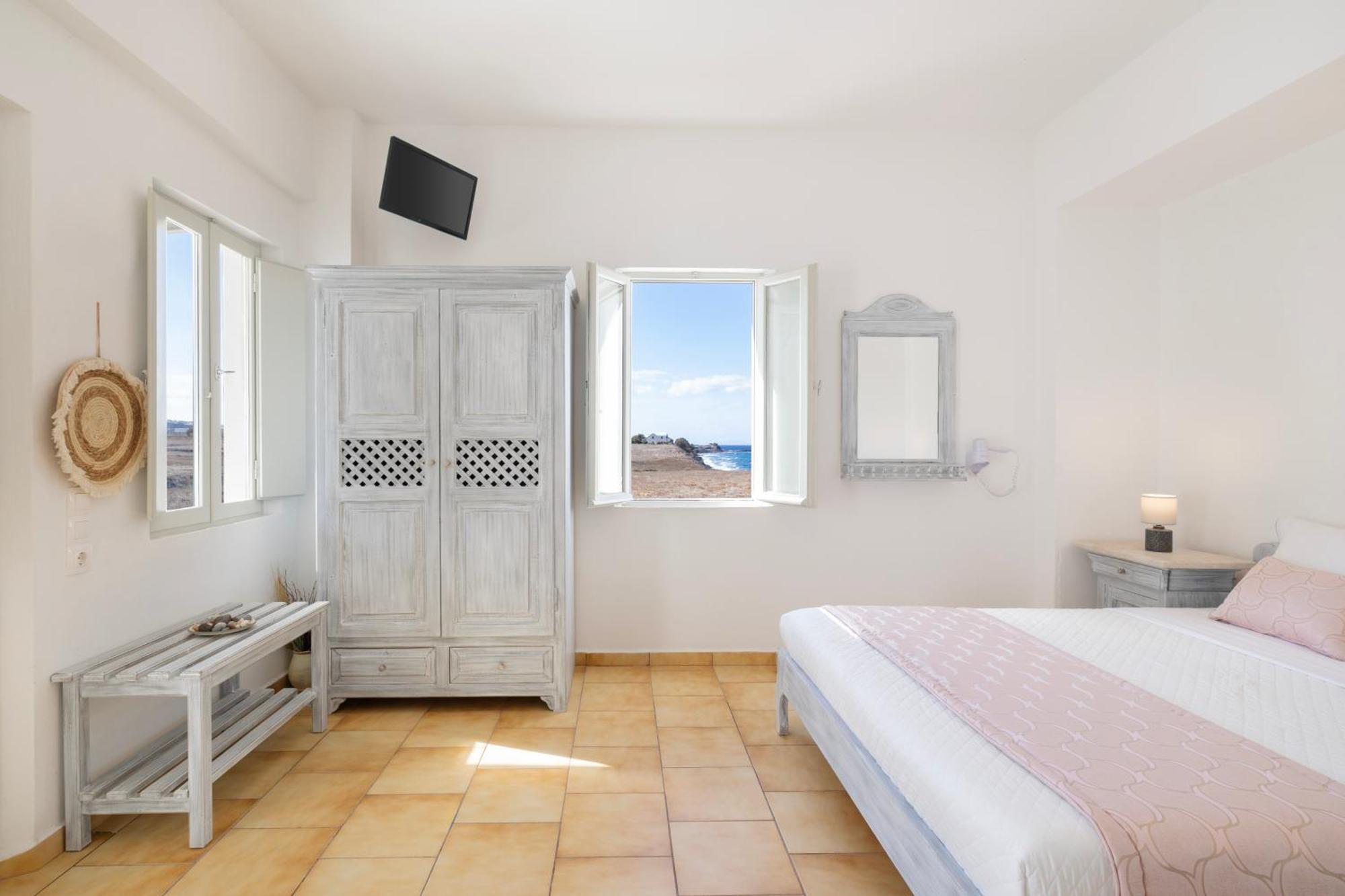Vrachia Studios & Apartments Oia  Bagian luar foto