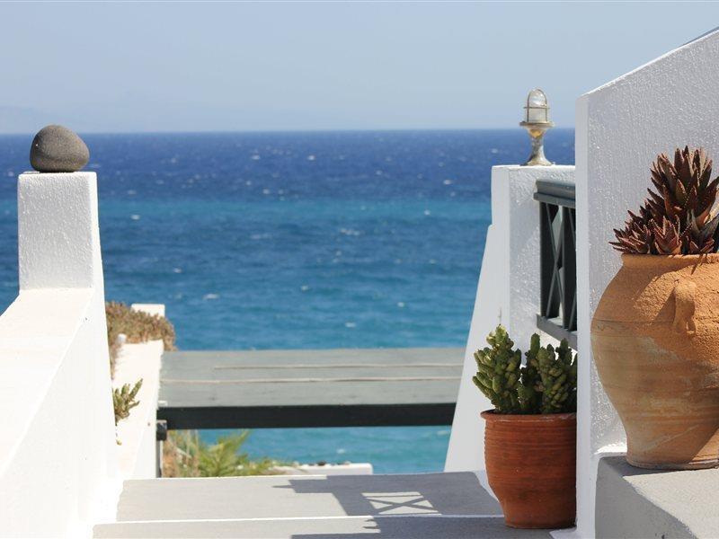 Vrachia Studios & Apartments Oia  Bagian luar foto